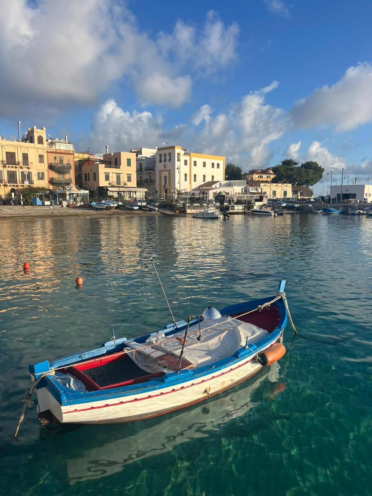 Villa Sara Mondello Garden Level ปาแลร์โม ภายนอก รูปภาพ